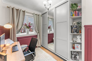 Photo 16- click for photo gallery